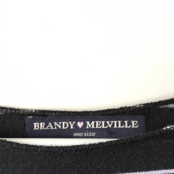 ✨BRANDY MELVILLE STRIPED OFF THE SHOULDER TOP✨ - Picture 2 of 4